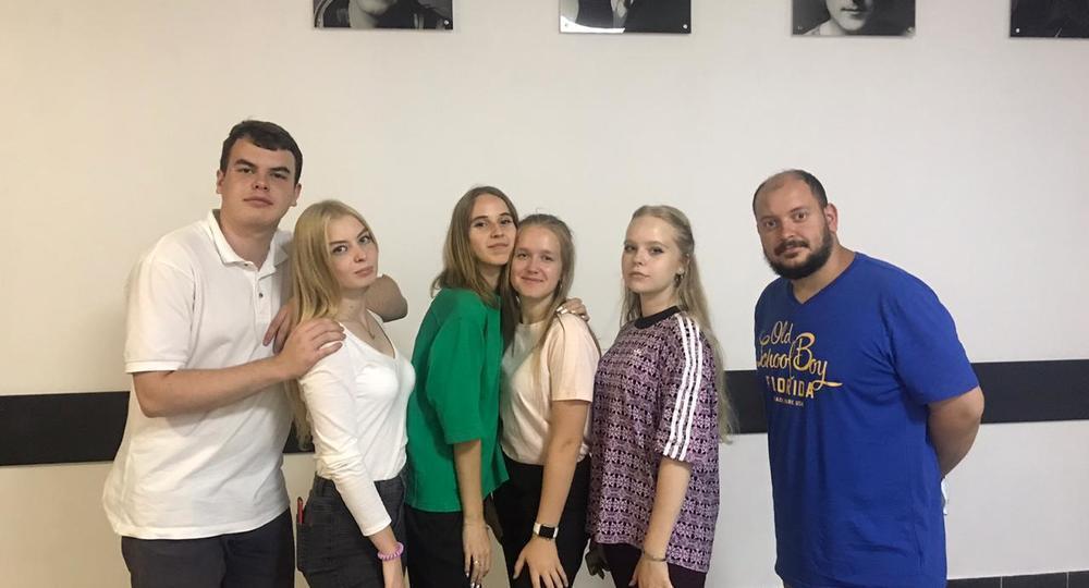 В конкурсе вожатых победили три московских педагога и 11-классница