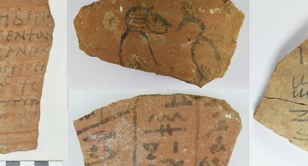 В Египте нашли древние школьные «тетрадки». Им две тысячи лет