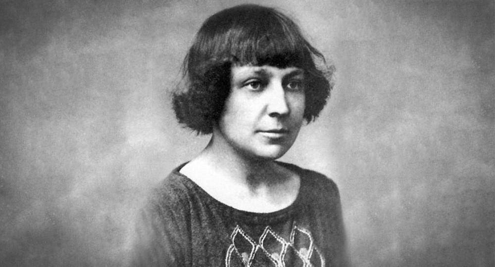 «МЭШ» к 130-летию Марины Цветаевой: страницы жизни и творчества поэтессы