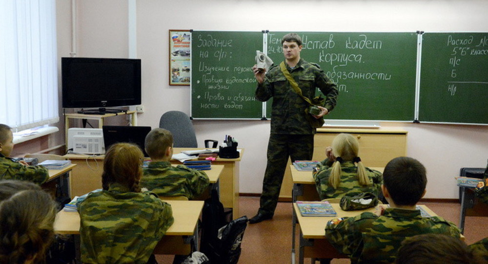 Участники СВО смогут преподавать курс начальной военной подготовки в школе