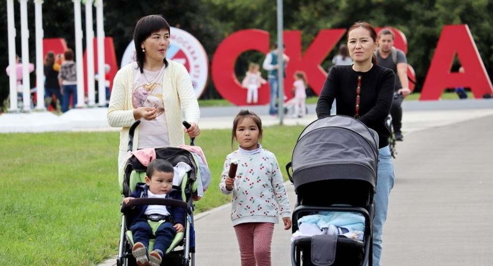  Глава СПЧ предложил лишать родительских прав мигрантов, которые не дают образование своим детям
