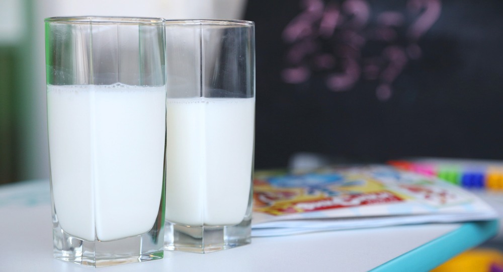 В горячее питание российских школьников предложили вернуть молоко