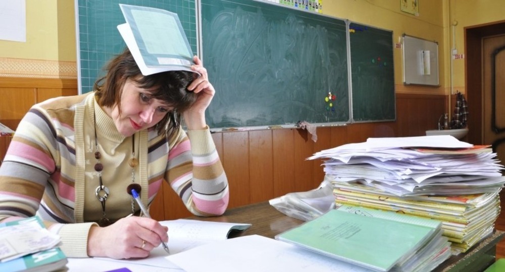 Депутаты Госдумы предлагают выплачивать педагогам зарплаты как госслужащим