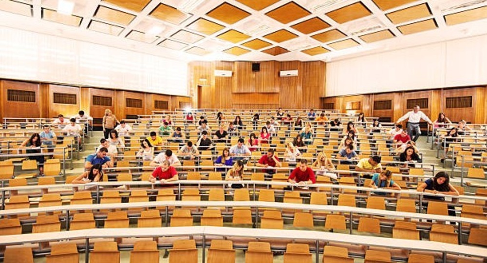 Минобрнауки пока не будет вводить обязательный ЕГЭ по истории