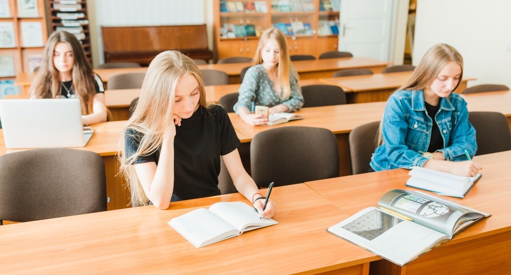 В Совфеде предложили увеличить количество бюджетных мест в вузах В Совфеде предложили увеличить количество бюджетных мест в вузах