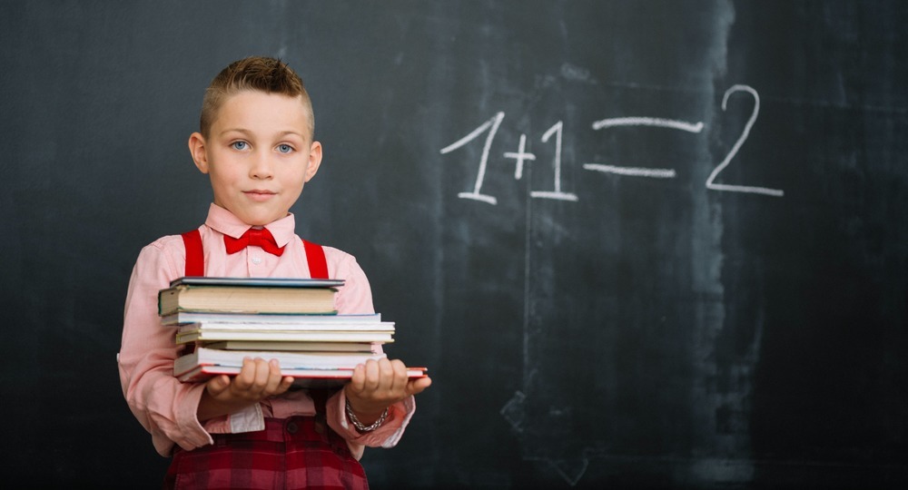 Милонов осудил родителей, отдающих своих детей в школу с 6 лет