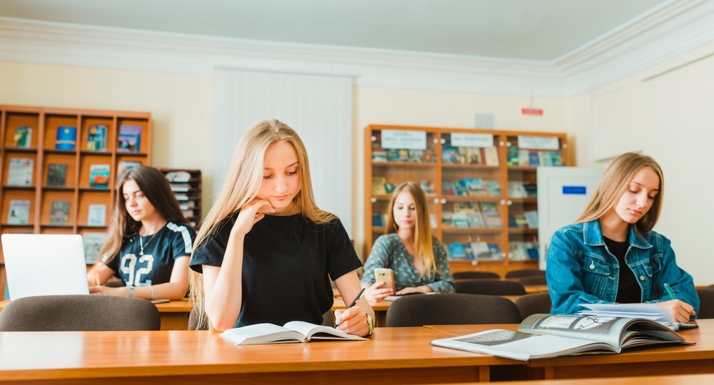 Для абитуриентов-гуманитариев с марта хотят ввести ЕГЭ по истории Для абитуриентов-гуманитариев с марта хотят ввести ЕГЭ по истории