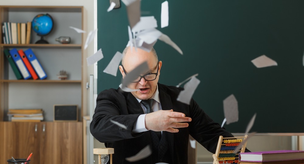 «Тактильность у каждого разная»: на Урале учителям запретили касаться учеников «Тактильность у каждого разная»: на Урале учителям запретили касаться учеников