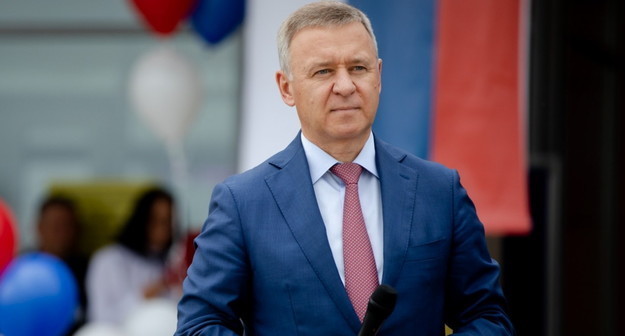 Мэр Южно-Сахалинска Сергей Надсадин рассказал на ЮСОФ-2022, что такое расшколивание