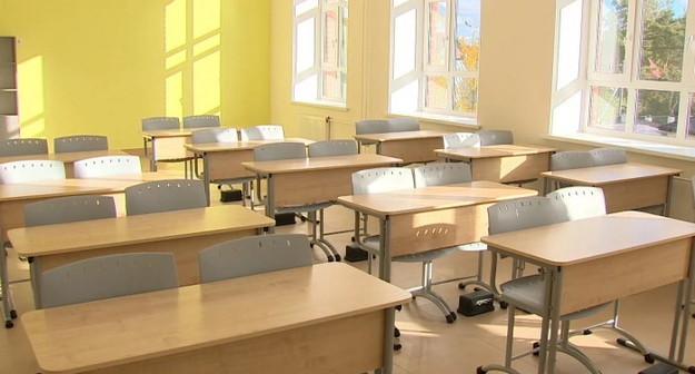 Школам рекомендовали отпускать классы на дистанционку, если заболели более 20% учеников