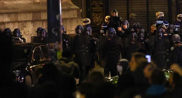 Во Франции проходят массовые забастовки