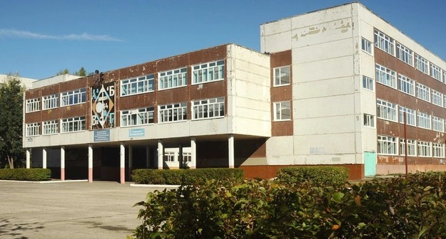 В ульяновской школе трое детей выпрыгнули из окна, испугавшись звуков сигнализации