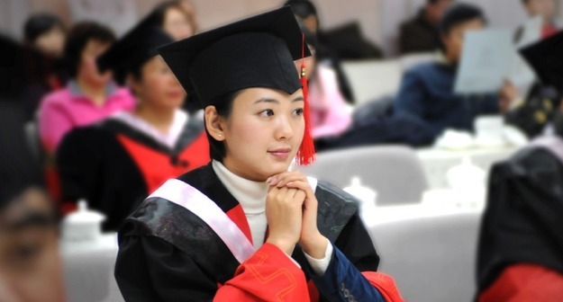 В Китае растет стоимость высшего образования