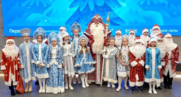 Москвичи примут участие в благотворительных новогодних проектах Движения Первых Москвичи примут участие в благотворительных новогодних проектах Движения Первых