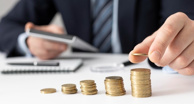 В Госдуме предложили в несколько раз повысить зарплату школьным учителям