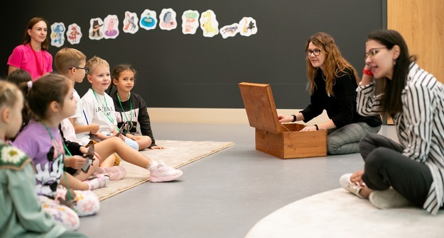 Билингвальный класс: как «заставить» мозг ребенка говорить на двух языках? Билингвальный класс: как «заставить» мозг ребенка говорить на двух языках?