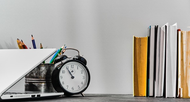 Кравцов сообщил об увеличении количества часов на изучение истории в школе Кравцов сообщил об увеличении количества часов на изучение истории в школе