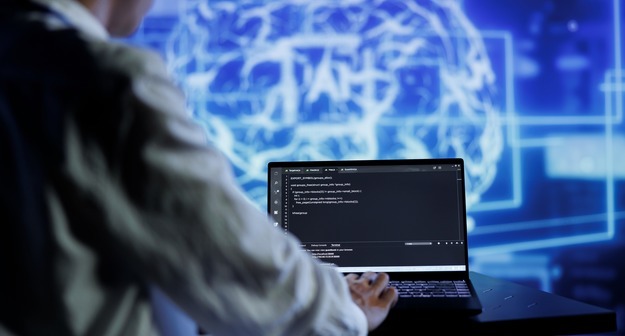 В Рособрнадзоре предостерегли от списывания на ЕГЭ из-за обученного ИИ