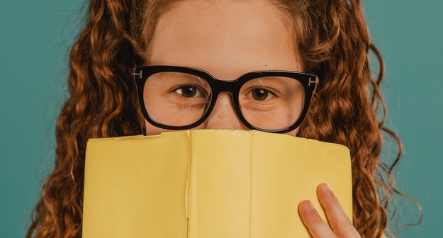 Почти 90% опрошенных поколения «альфа» хотели бы изучать литературу путем мемов