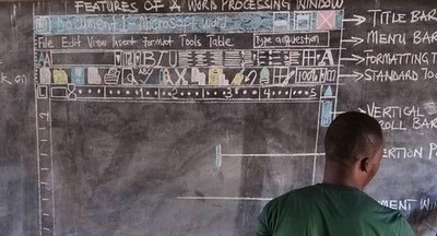 Урок информатики в африканской деревне