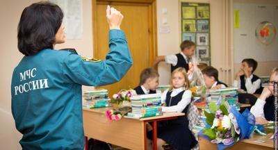 Детский омбудсмен предложила обновить уроки ОБЖ после пожара в Кемерово