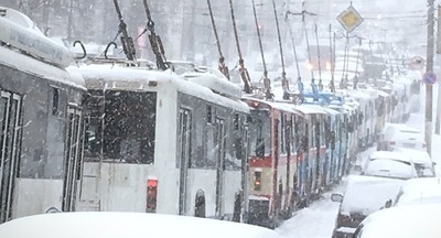 В нескольких школах Кирова отменили уроки из-за сильных снегопадов