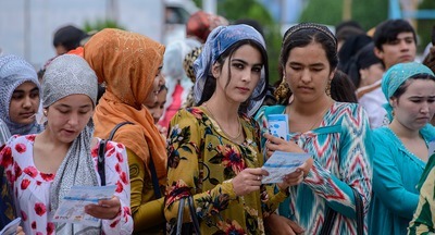 Таджикским ученым и студентам запретили выезд за границу без спецразрешения