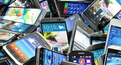 Французским школьникам запретят пользоваться смартфонами