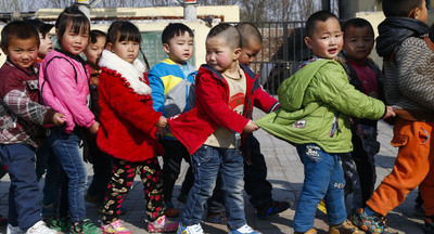 Китайский Фонд борьбы с бедностью уже помог развитию более 120 тыс. детей