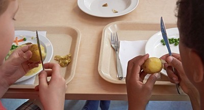 В школах начнут разрабатывать новую модель «пищевого воспитания» – ученики смогут принять в этом участие