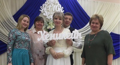 Красноярские учителя поженились после ремонта класса