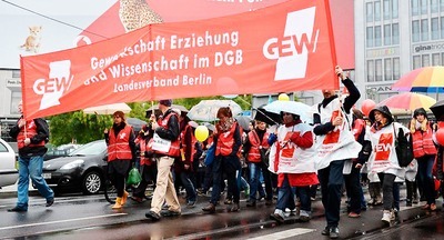 Немецким учителям мало зарплаты в 3500 евро 