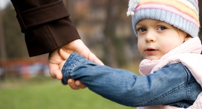 В Госдуму внесен законопроект о реестре лиц, которым запрещено усыновлять детей