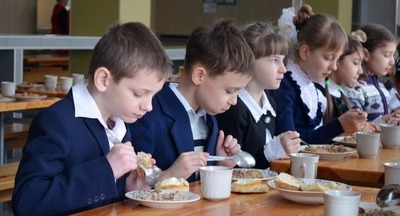 Роспотребнадзор изучит пищевые привычки школьников