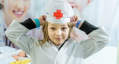 Школьники России смогут дистанционно обучиться медицинскому волонтерству