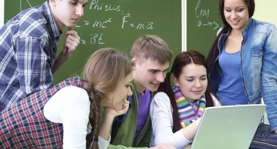 Госдума поддержала закон о допуске студентов к преподаванию в школах без диплома