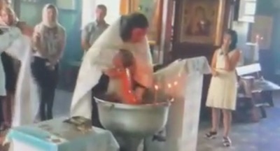 В Гатчине священник травмировал годовалого ребенка при крещении