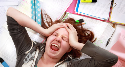 В какой стране самые школьники испытывают больше стресса и по какому поводу?