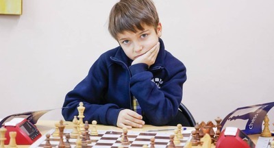 Школьник из Москвы выиграл чемпионат мира по шахматам