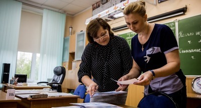 Впервые за шесть лет новосибирским учителям подняли оклады
