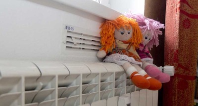 Почти во всех московских школах и детских садах  включили отопление