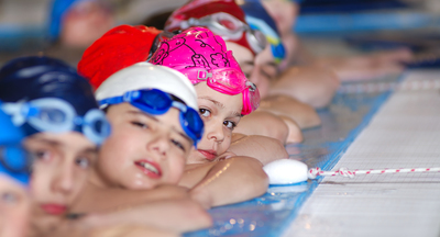 В Чувашии школьников младших классов начнут обучать плаванию