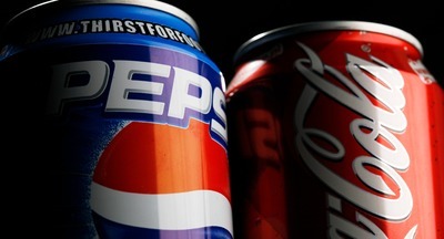 PepsiCo и Coca-Cola будут добавлять в напитки меньше сахара