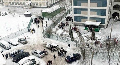 Следователи Ямала проверяют школу, где эвакуировали в мороз раздетых детей