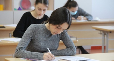 98% выпускников российских школ успешно написали итоговое сочинение