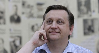 Алтайский министр образования Максим Костенко сдаст ЕГЭ по истории 