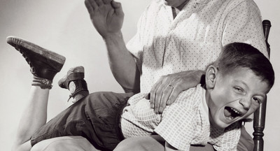 За последние 25 лет родители стали меньше шлепать детей