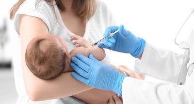 В Швейцарии уже этой осенью начнут вакцинацию детей с шестимесячного возраста