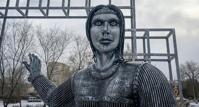 Андрей Разин решил купить памятник нововоронежской Аленке в память о 2020 годе