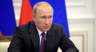 Путин поручил наградить учителей и сотрудников гимназии в Казани, спасавших детей